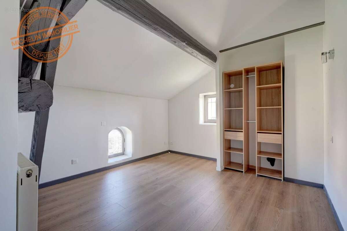Maison à FLEURIEUX-SUR-L'ARBRESLE