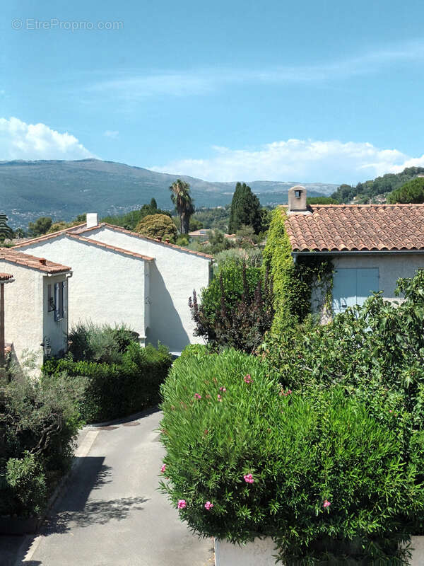 Appartement à MOUANS-SARTOUX