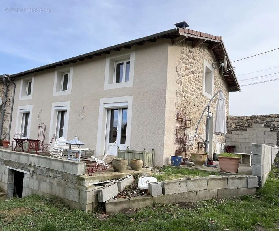 Maison à SAINT-BARTHELEMY-GROZON