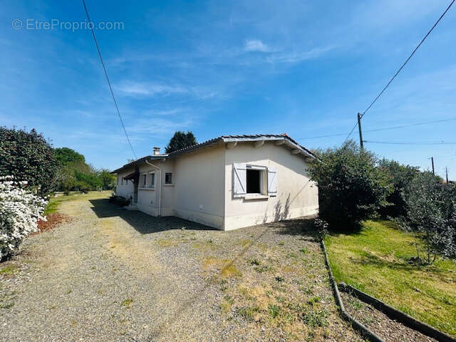 Maison à VIC-EN-BIGORRE