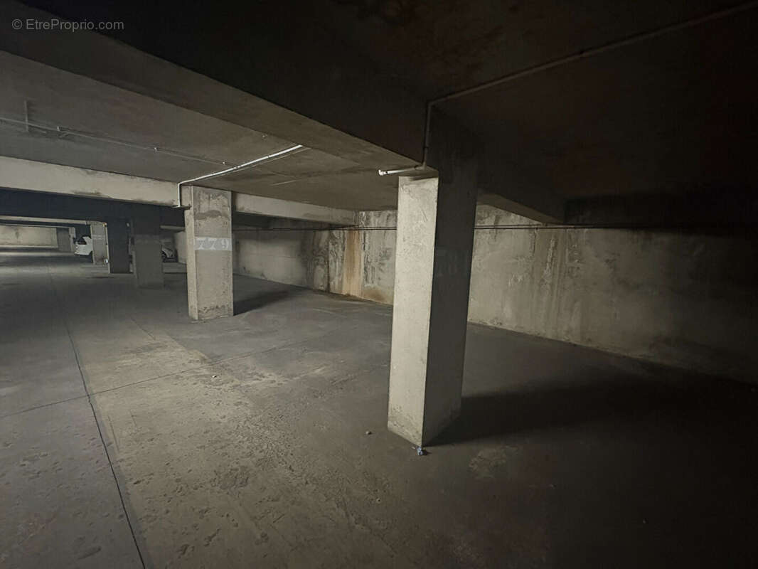 Parking à SAINT-GERMAIN-EN-LAYE