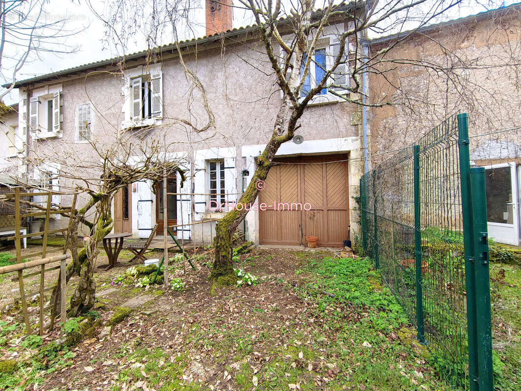 Maison 253 m² à Savignac-Les-Eglises  - photo 33