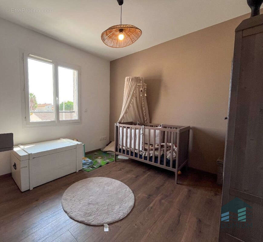 Vente Villa T4 avec jardin, terrasse et piscine, CERS - photo 7