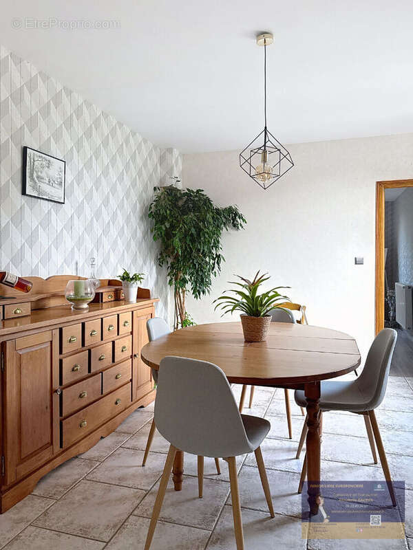 Maison à CRENEY-PRES-TROYES