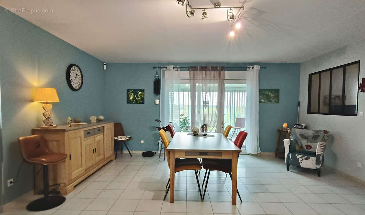 Maison à SAINT-MARTIAL-DE-MIRAMBEAU