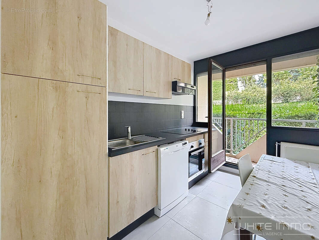Appartement à LA MULATIERE