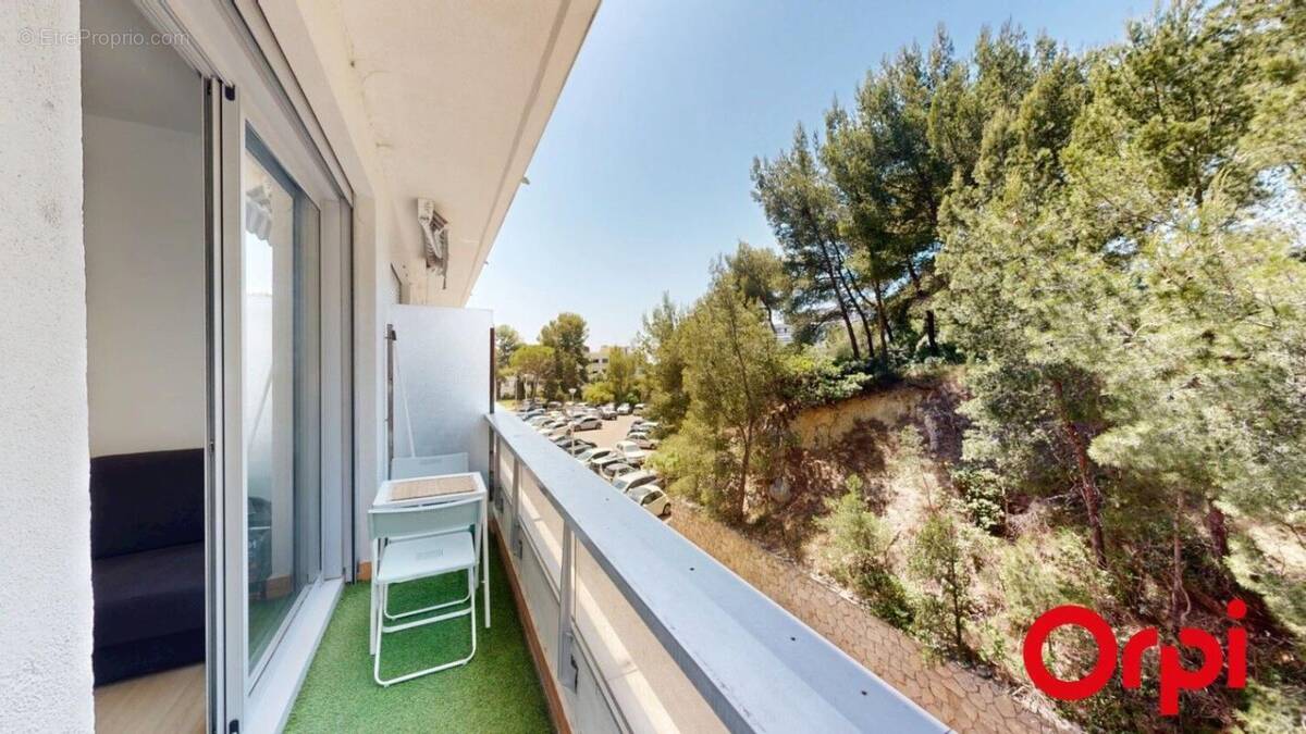 Appartement à MARSEILLE-8E