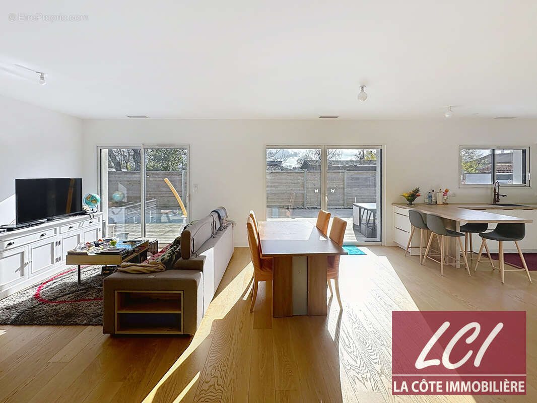 Maison à GUJAN-MESTRAS