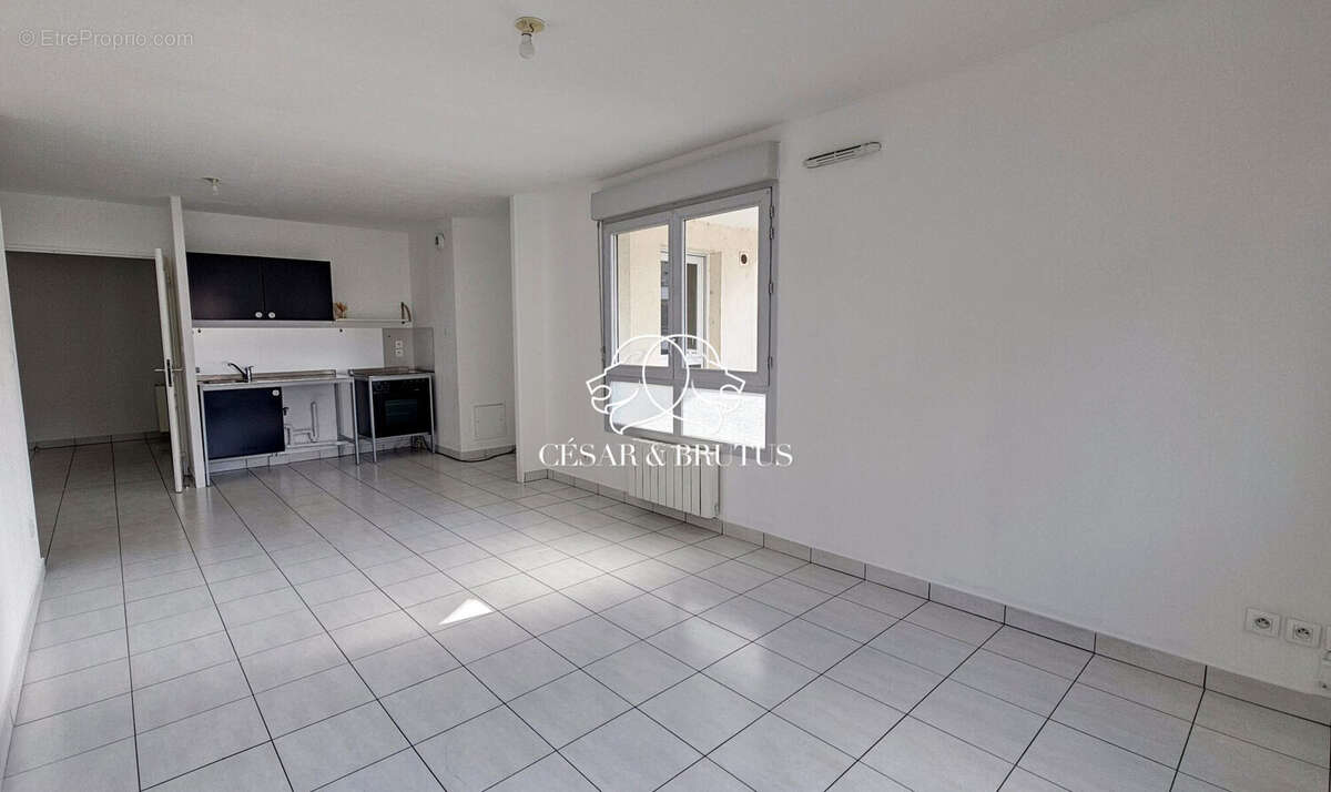 Appartement à LYON-8E