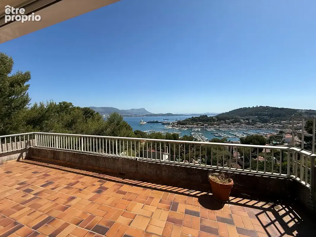 ** Vue MER Panoramique ** Maison avec Terrasses & Piscine ** (83430) SAINT MANDRIER SUR MER ** - photo 3