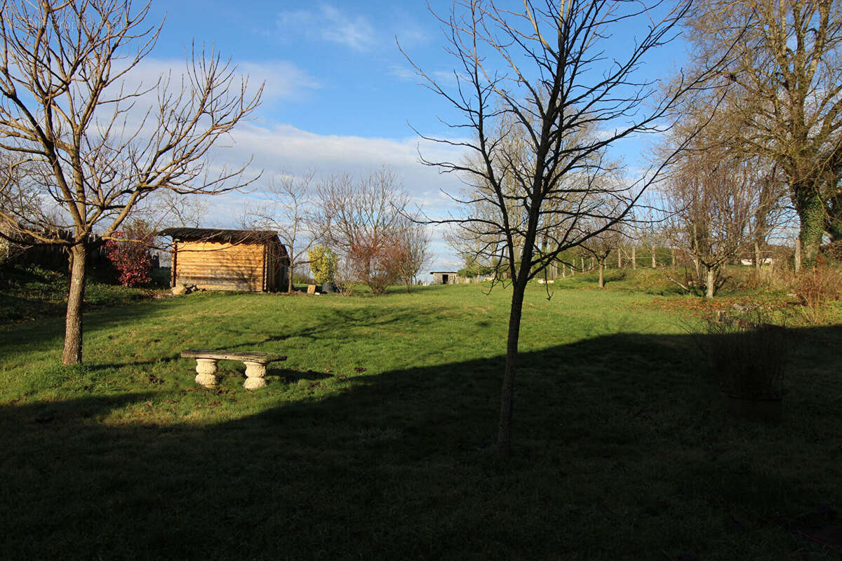 Maison à SAVIGNY-EN-REVERMONT