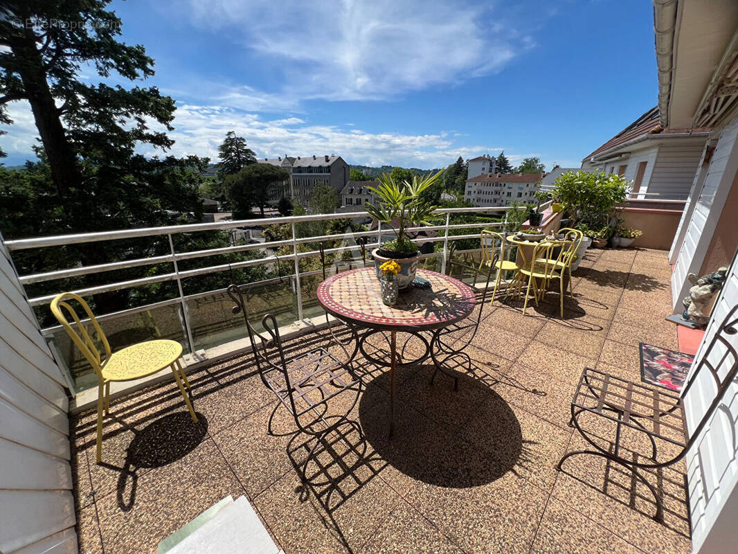 Appartement à BILLERE