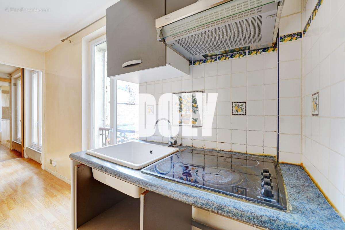 Appartement à PARIS-17E