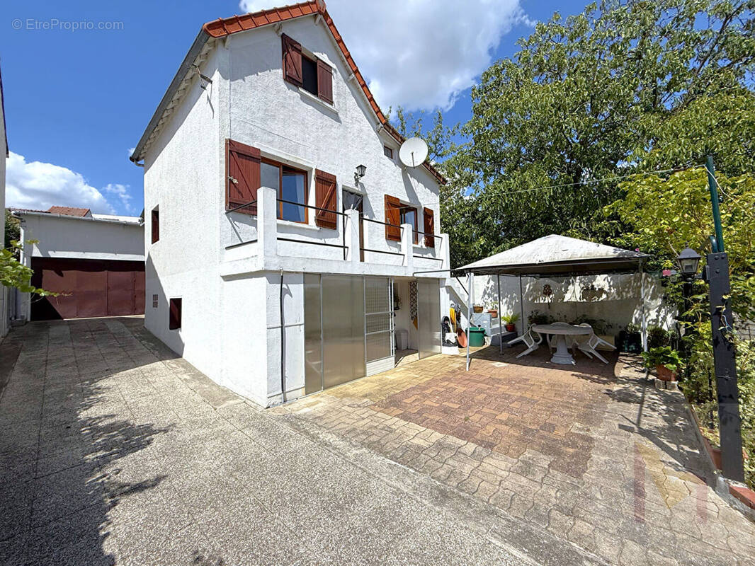 Maison à ROSNY-SOUS-BOIS