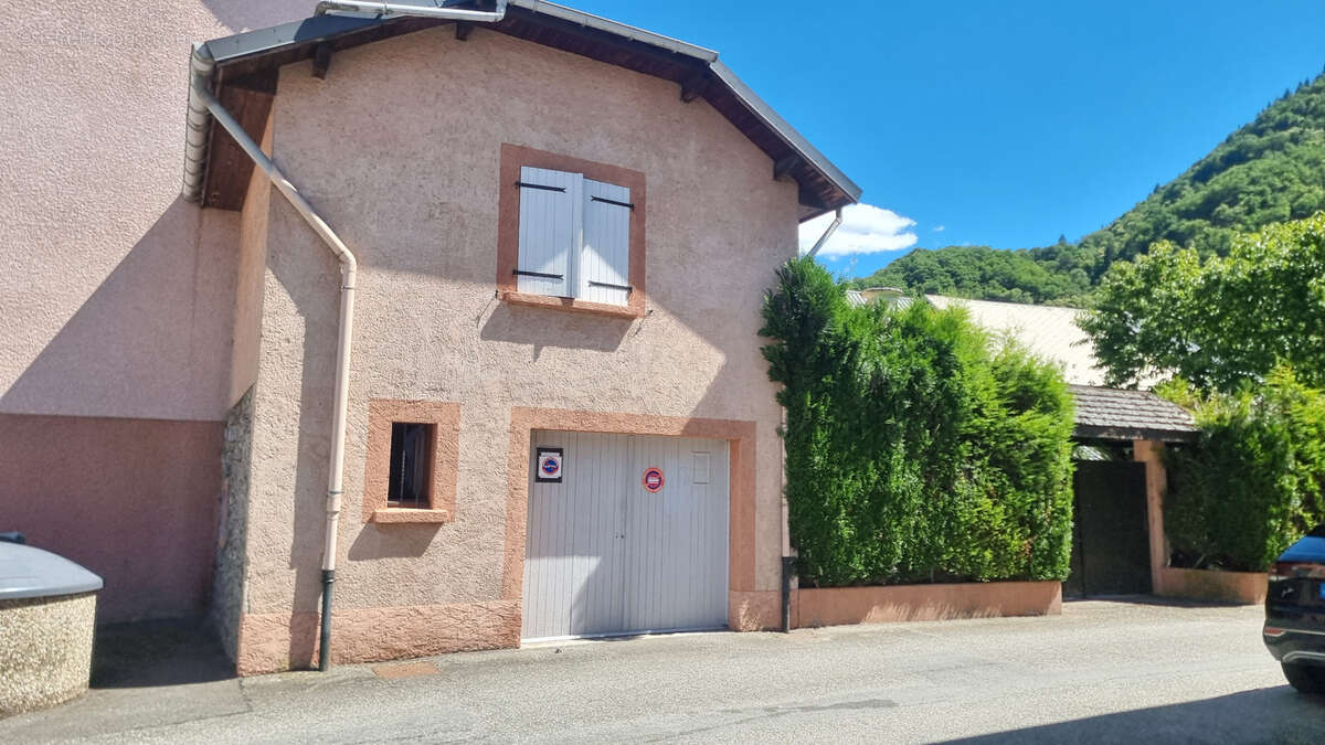 immeuble de caractère - photo 2