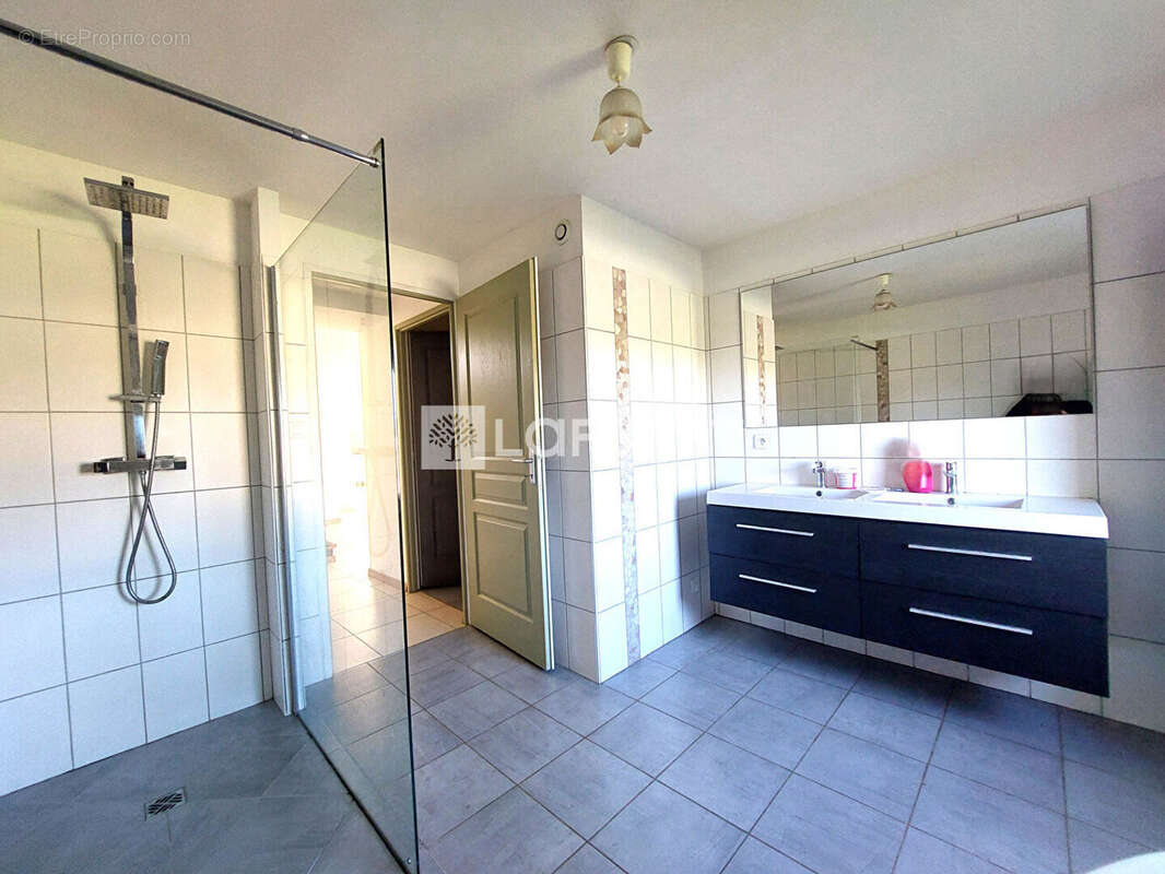 Maison à GRANDVILLERS