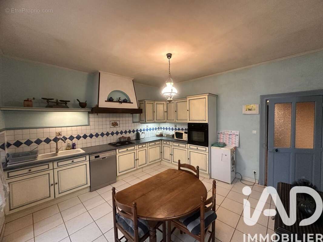 Photo 2 - Maison à CHEVILLON