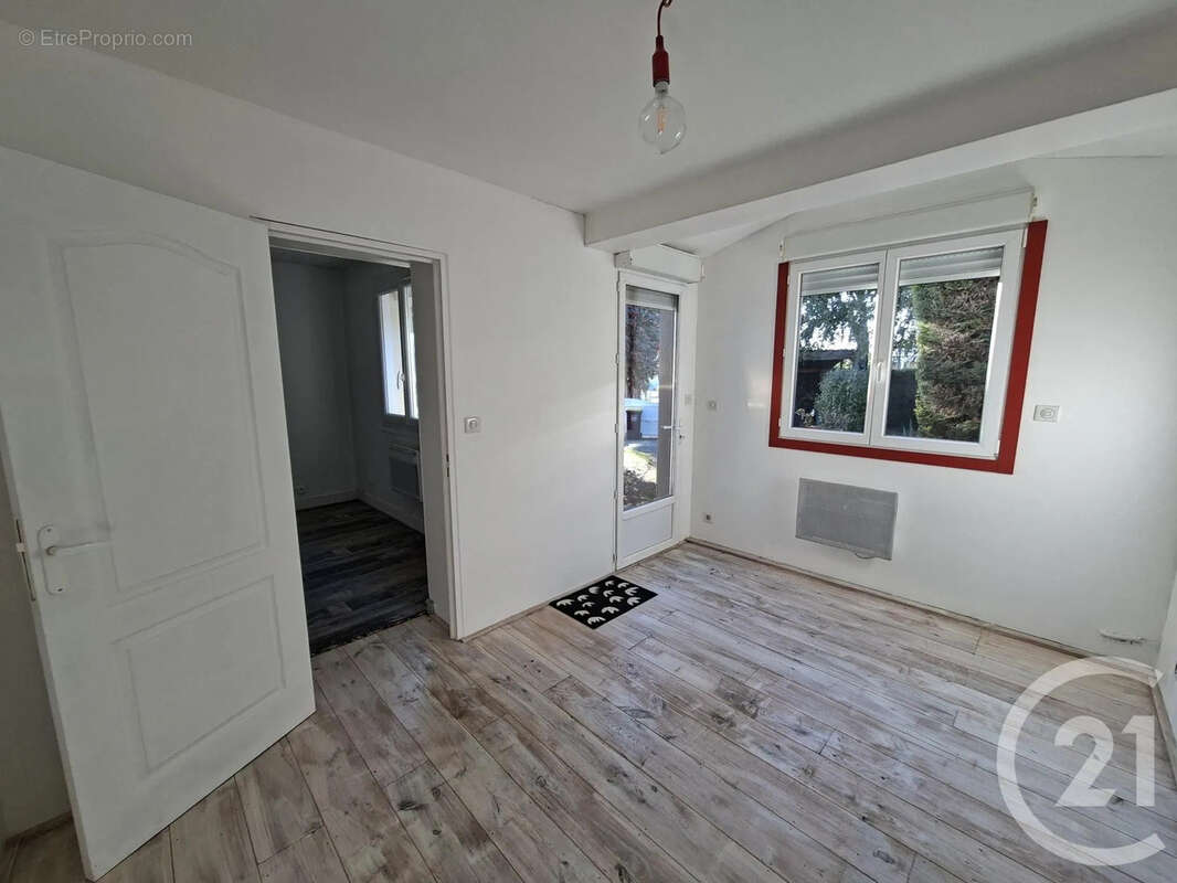 Maison à SAINT-YRIEIX-SUR-CHARENTE