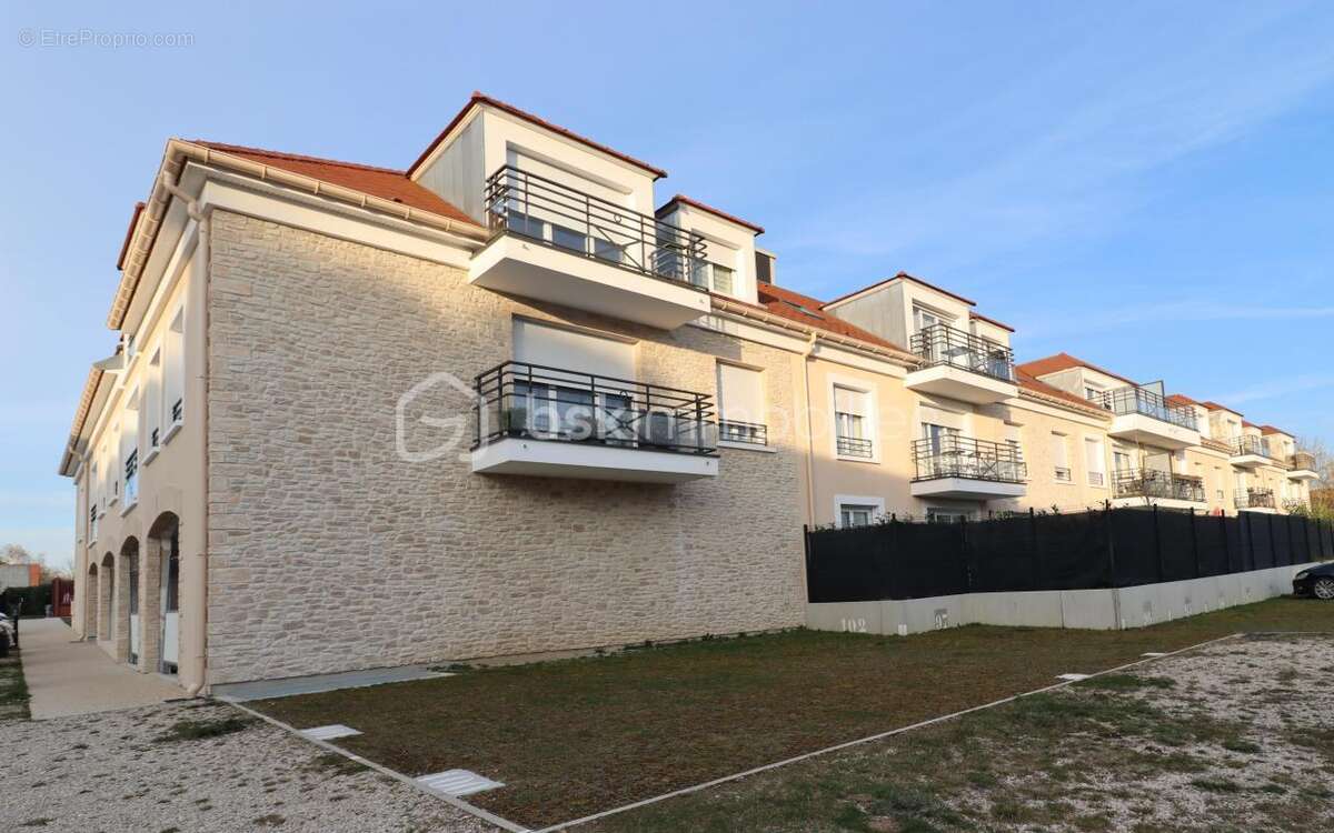 Appartement à CHEVANNES