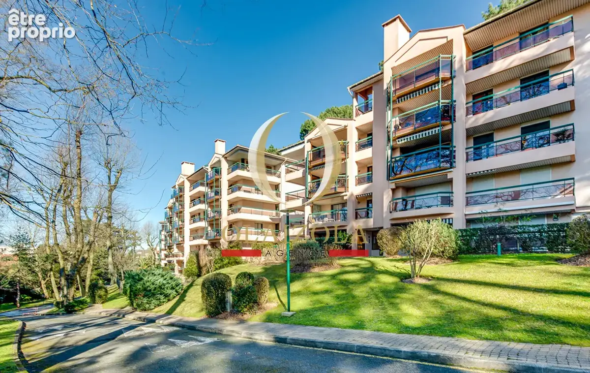 BIARRITZ / SAINT CHARLES - Appartement dernier étage avec vue dégagée - photo 13
