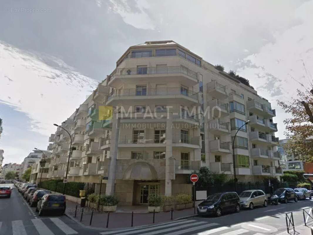 Appartement à LEVALLOIS-PERRET