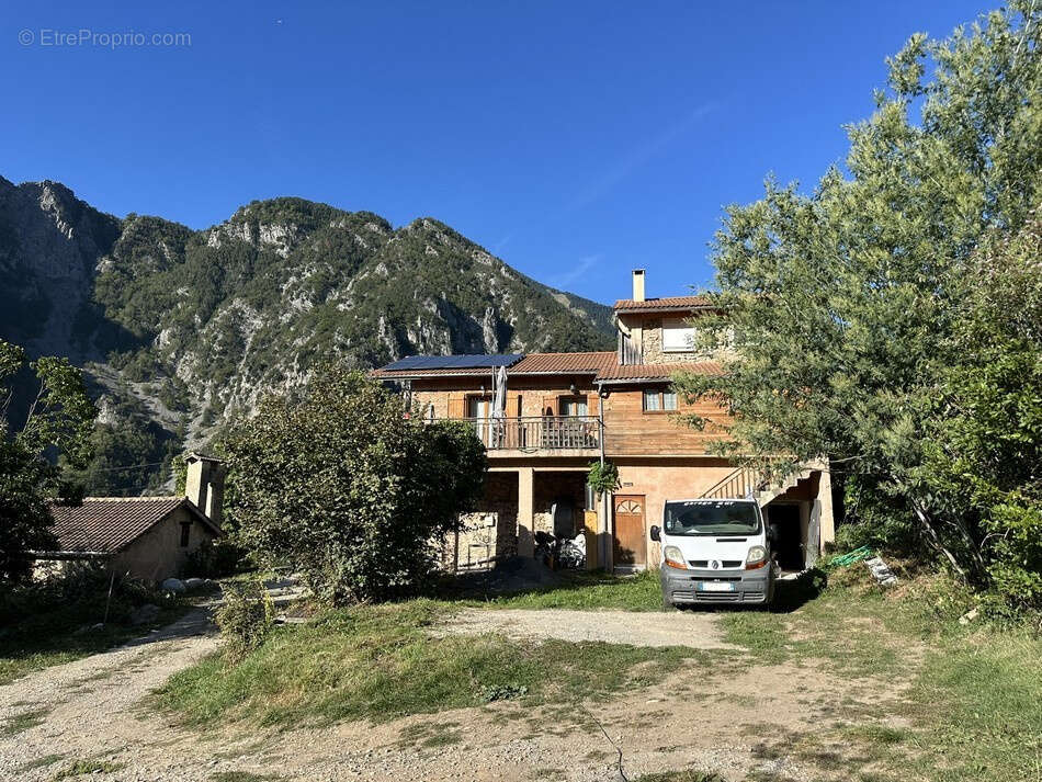 Maison à ROQUEBILLIERE