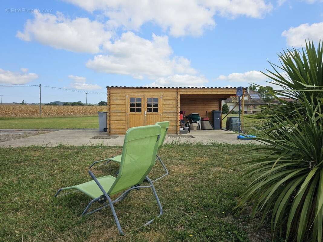 Maison à LAHONTAN