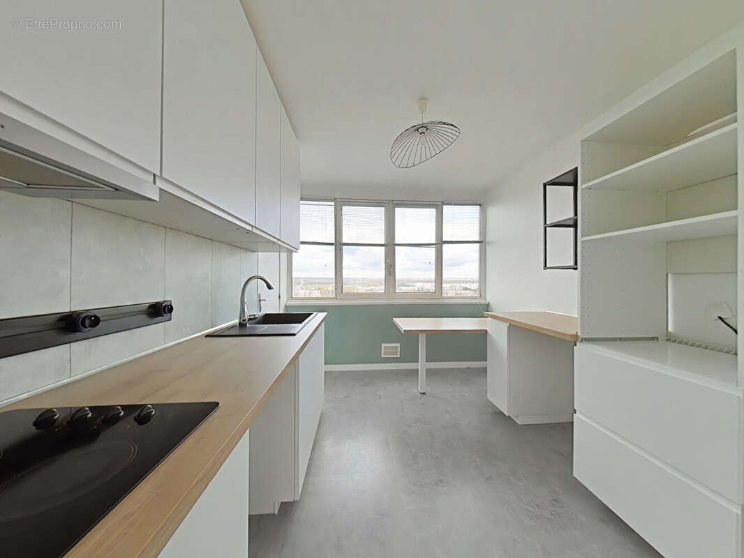 Appartement à FONTENAY-LE-FLEURY