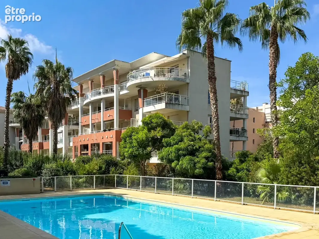 Appartement à HYERES