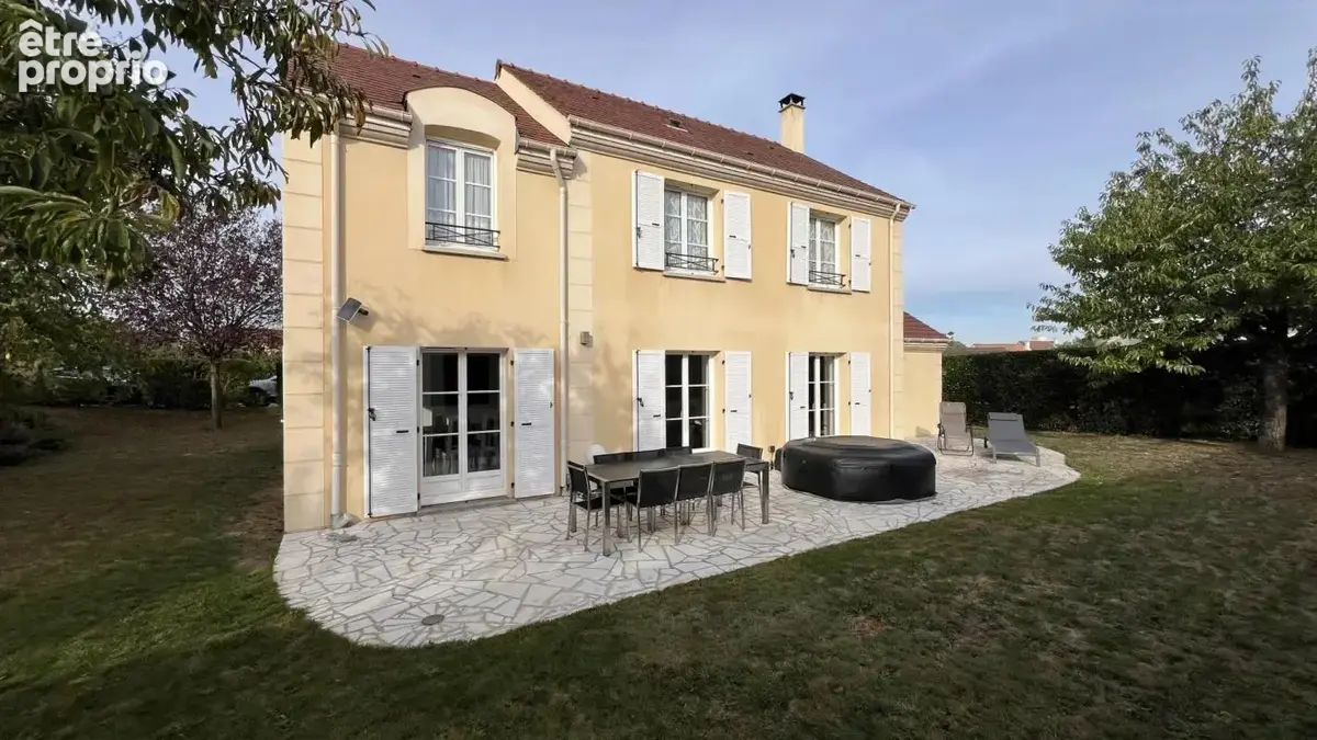 Maison à PLAISIR