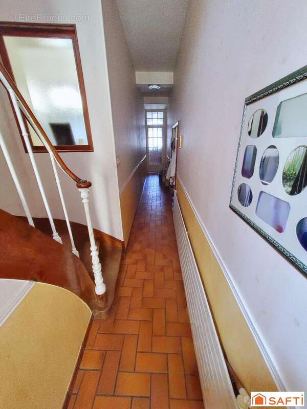 Maison 180 m² à Saint-Quentin  - photo 6