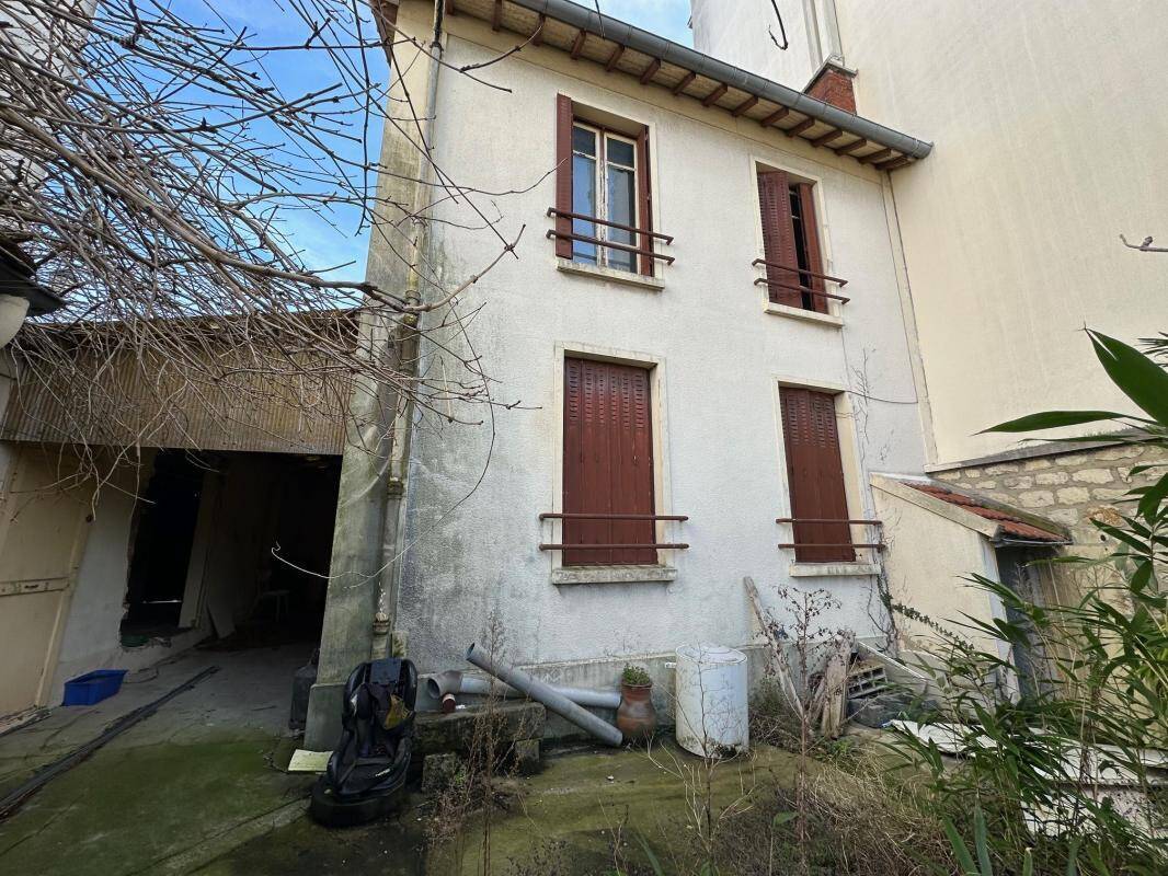 Maison à SAINT-MAUR-DES-FOSSES