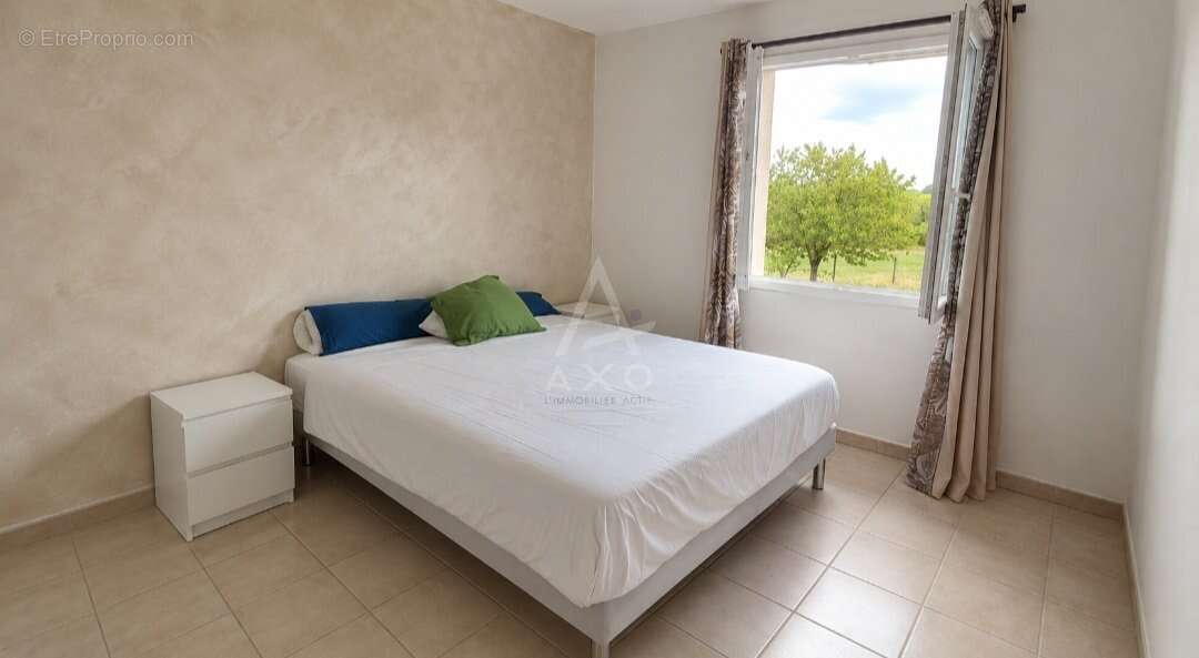 Maison de plain pied et hangar - photo 6