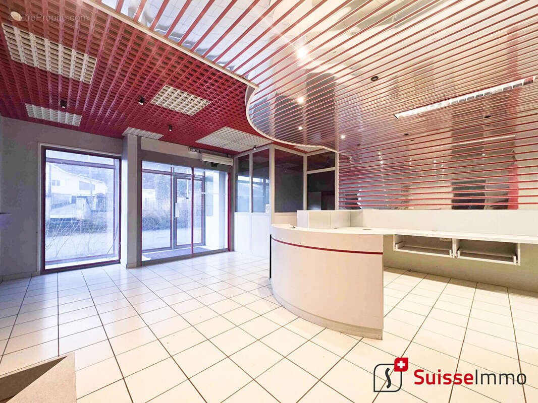 Commerce à PONT-DE-ROIDE