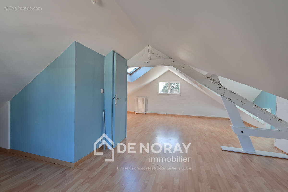 Maison à SAINT-CYR-SUR-LOIRE