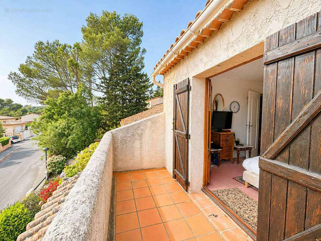 Maison à FREJUS