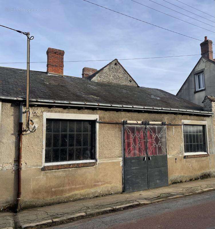Maison à ETAMPES