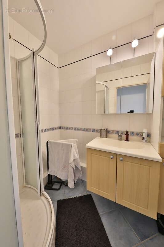 Appartement à CHENOVE