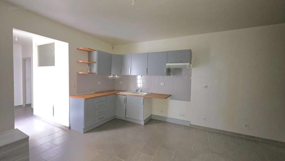 Appartement à GRANDVILLIERS