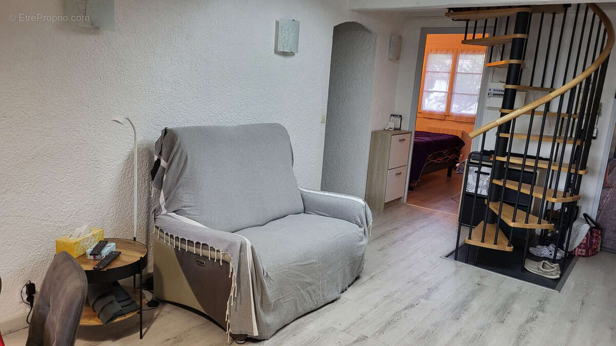 Appartement à LES ISSAMBRES