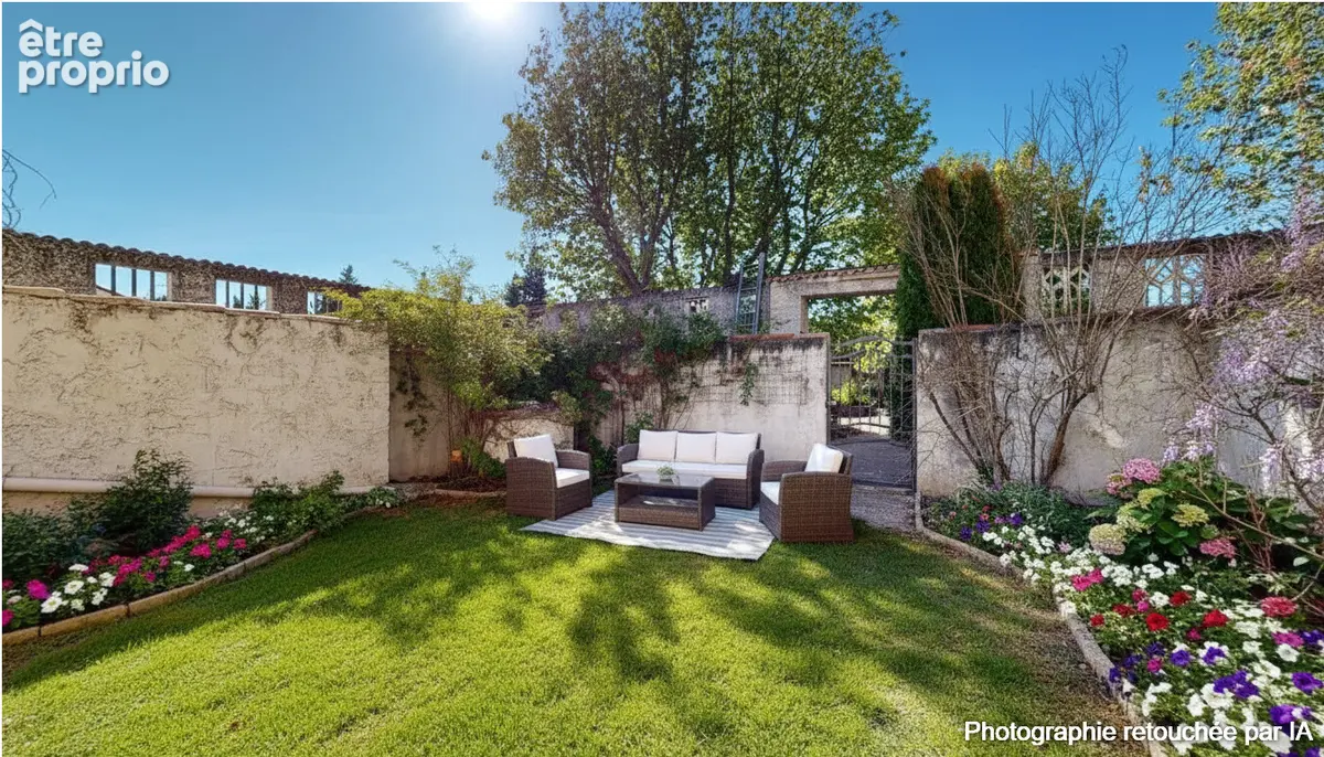 Appartement à PERNES-LES-FONTAINES