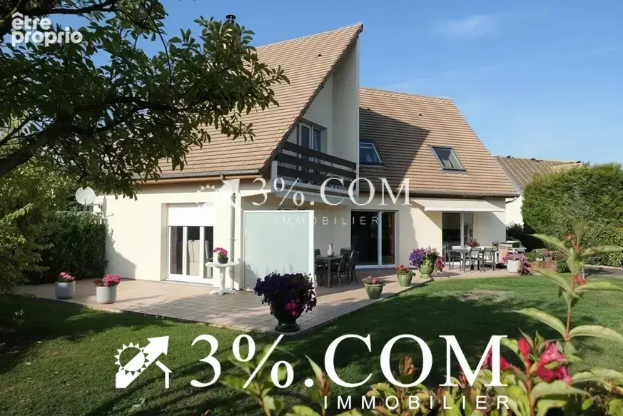 Photo Maison à Neufchatel-En-Bray au prix de 472 000€