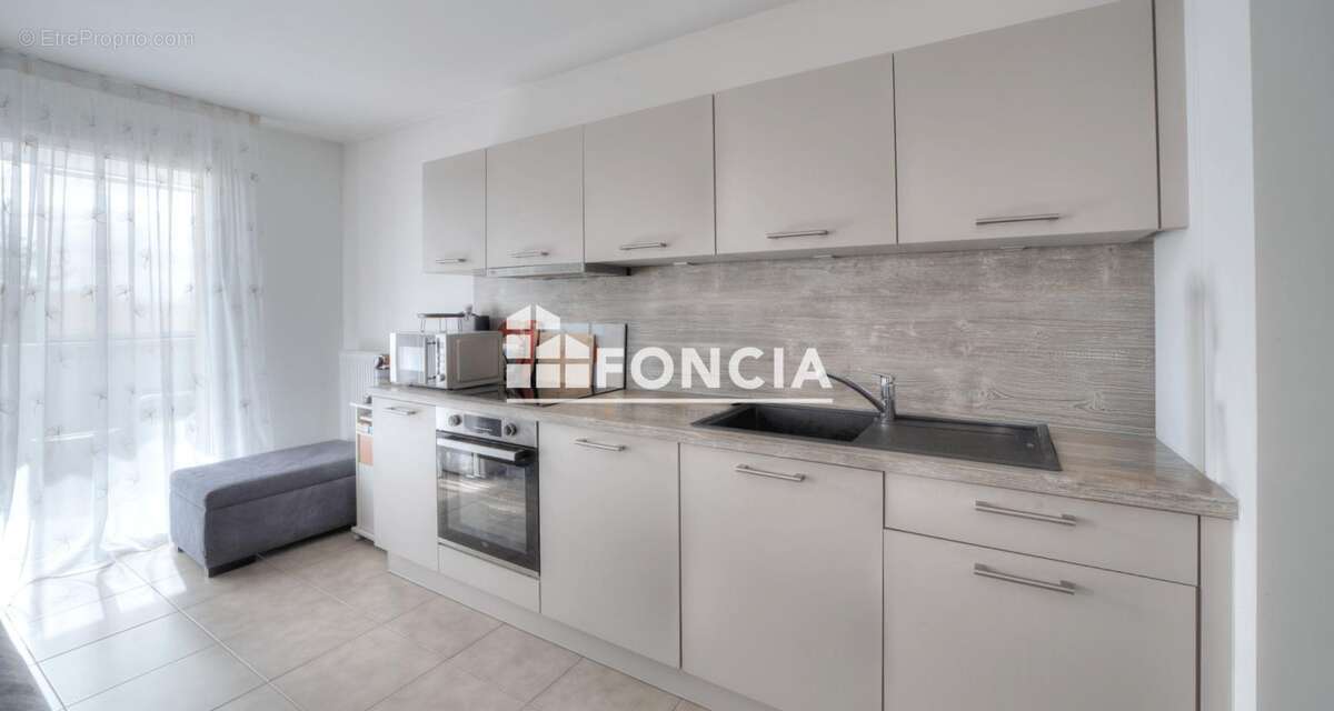 Appartement à SAINT-GENIS-POUILLY