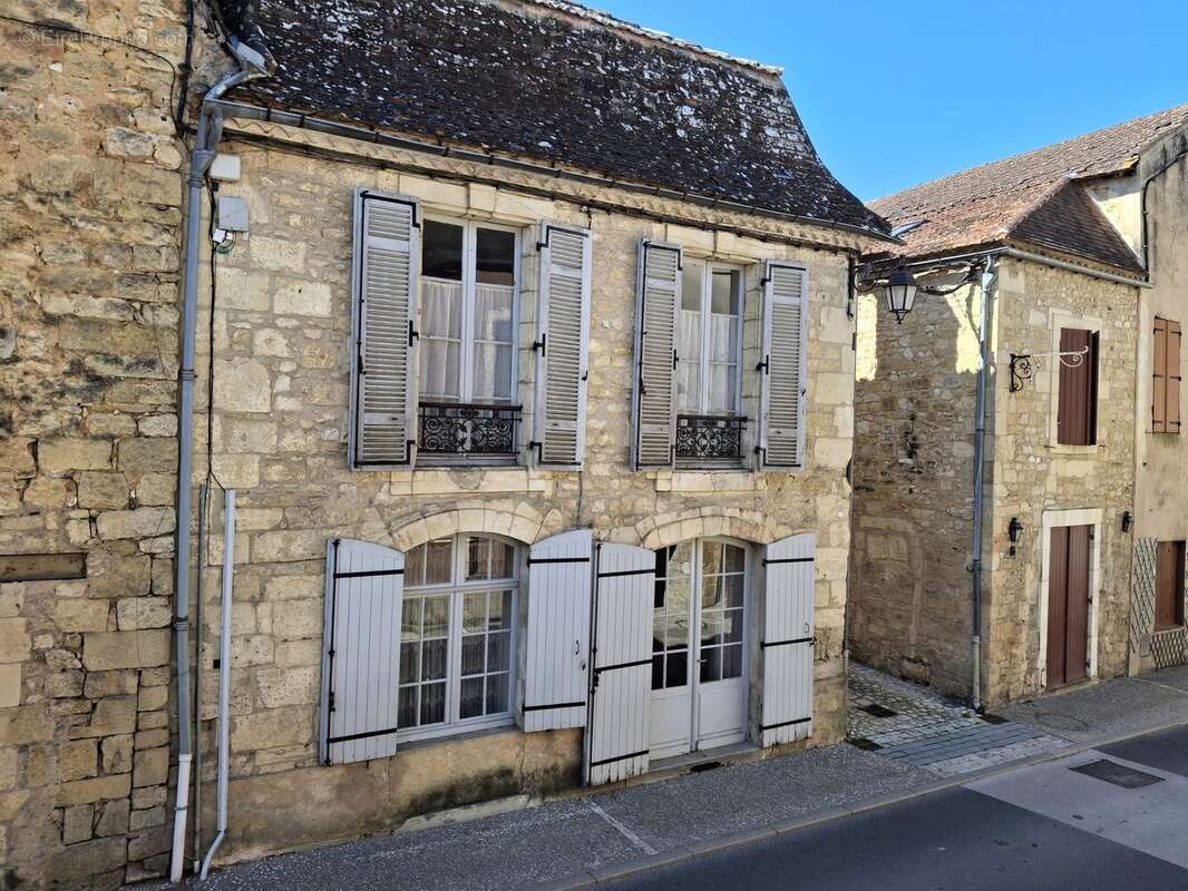 Maison à BEAUMONT-DU-PERIGORD