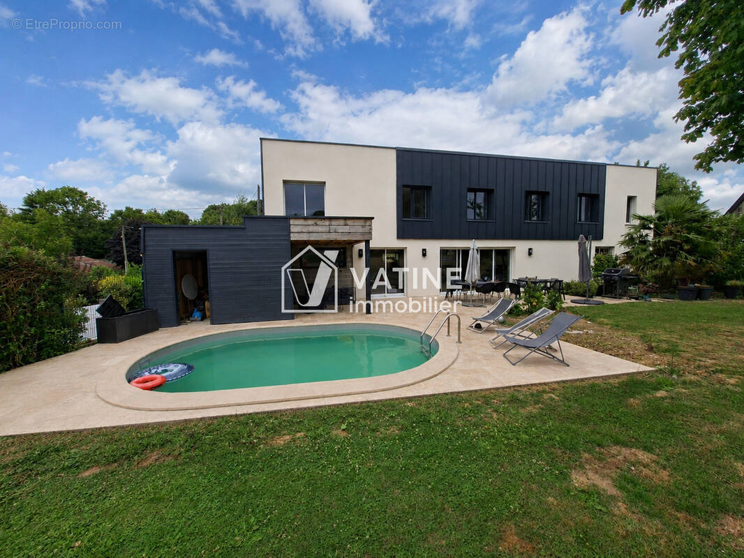 Maison à YVETOT