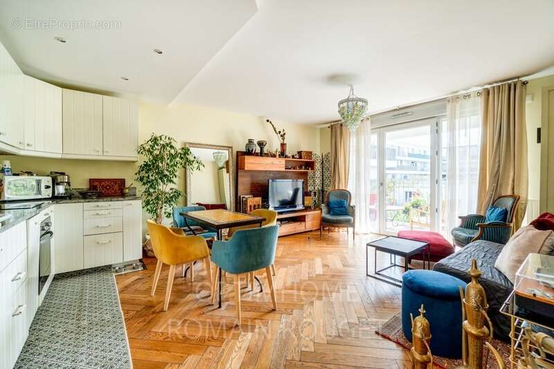 Appartement à NANTERRE