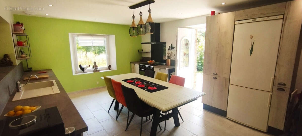 Maison à LE MESNIL-AMEY