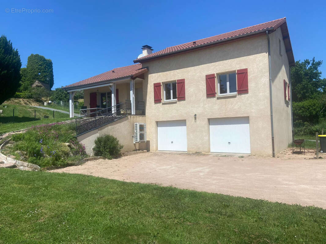 Maison à MONTCEL