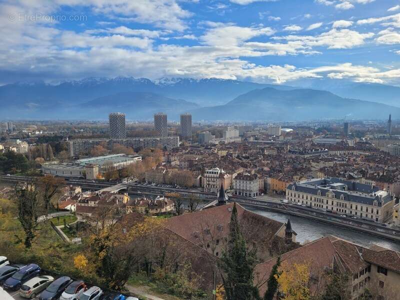 Commerce à GRENOBLE