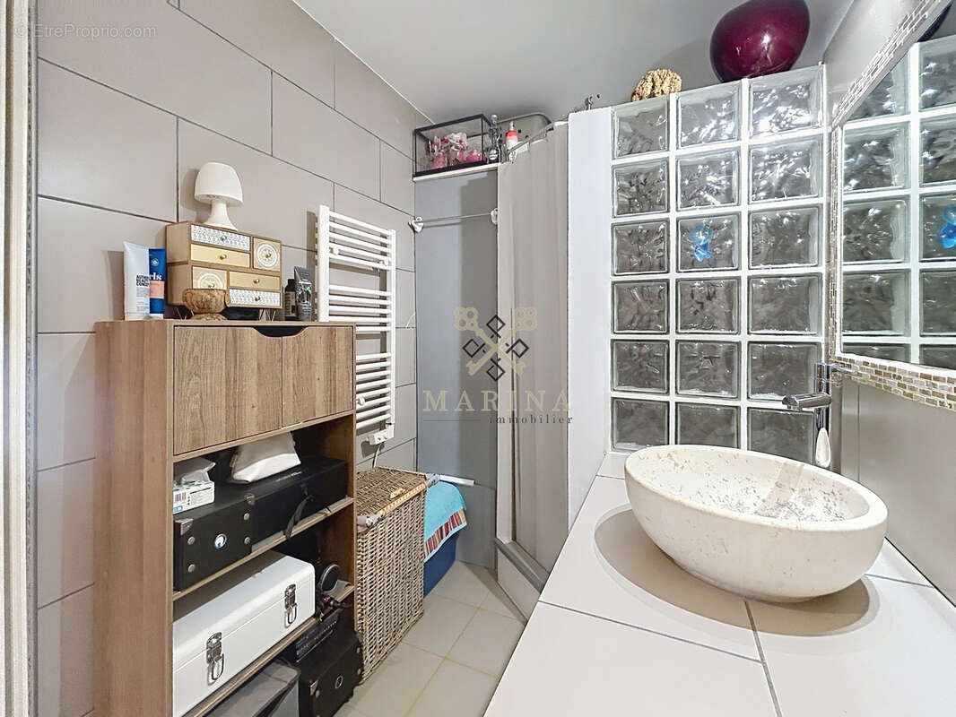 Appartement t2 - dernier etage - porto-vecchio - photo 8
